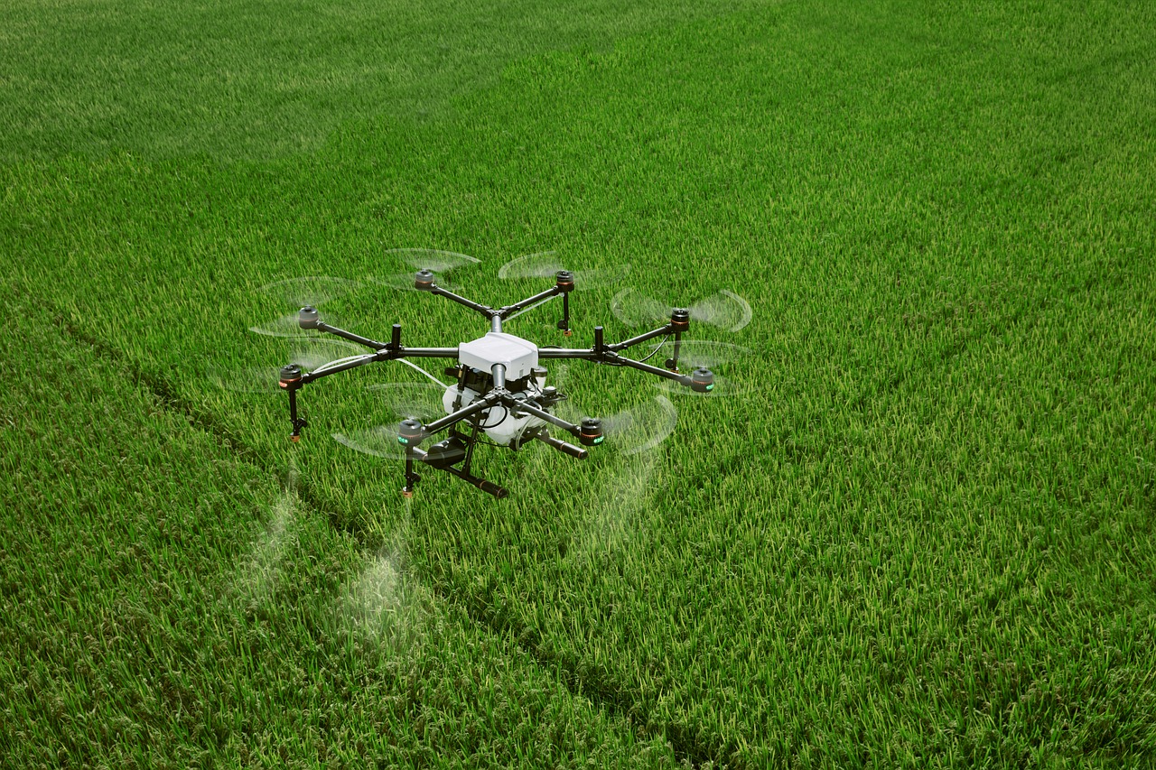 Các ứng dụng máy bay không người lái trong lãnh vực nông nghiệp thế giới?