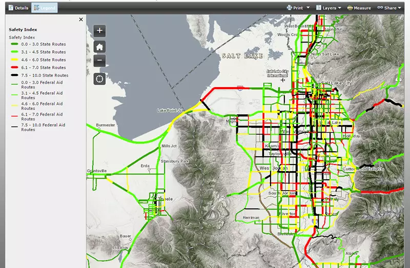  Hình 1: Ứng dụng của GIS trong mạng lưới giao thông công cộng